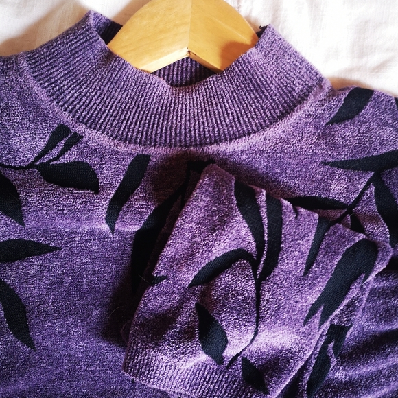 TRADITION vintage textured purple floral sweater - Picture 2 of 8